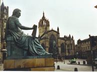 المعجزة في فلسفة الدين عند هيوم ، الدليل المتهافت على نقضها