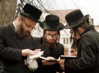 الفكر الاستشراقي في مدوّنات المؤرّخين اليهود حول العلاقات اليهوديّة بالحُكم الإسلامي