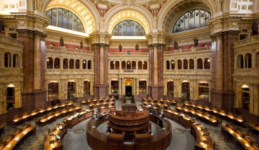 مشكلة النقد الأدبي في الغرب في وظيفته الاستعلائية